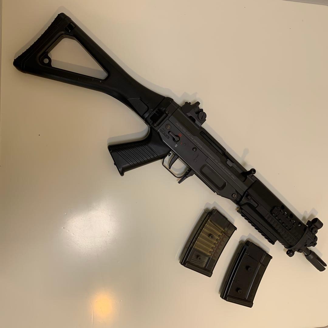 電動エアガン　SIG 552 SEALS　ケース付き SIG 552 SEALS