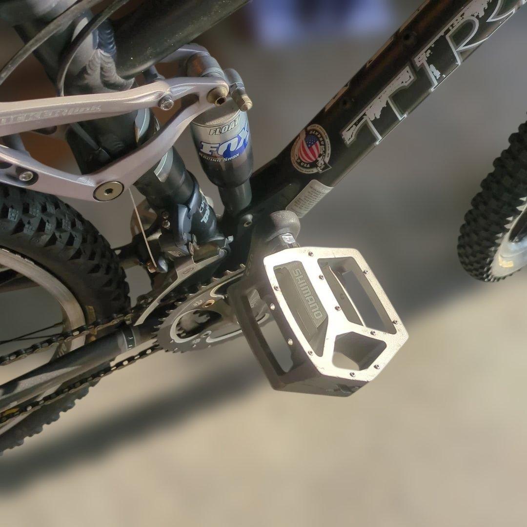 TREK SLR フルサスペンション MTB 26インチ