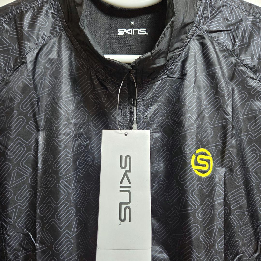 新品タグ付 SKINS スキンズ 撥水 ブルゾン ウィンドブレーカー Мサイズ