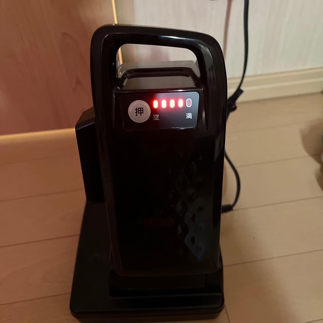 電動自転車用充電器 ブラック
