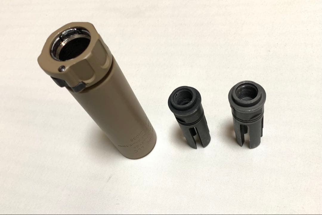 SOCOM556MINIタイプ　サプレッサー　2個ハイダー付き
