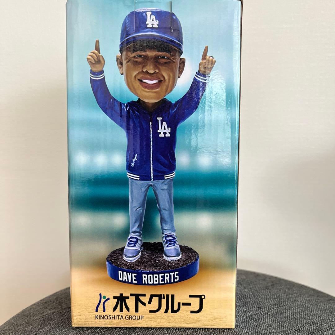 月末セール中！ドジャース　デーブロバーツ監督　ボブルヘッド