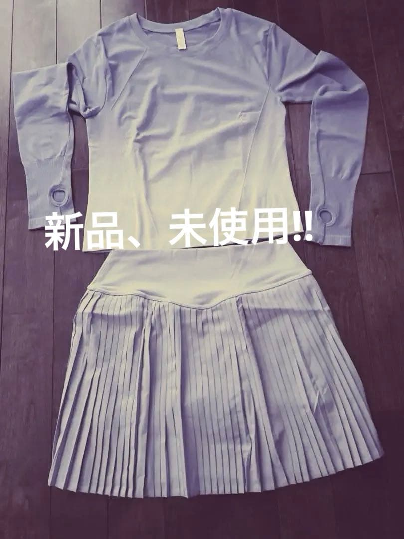 新品、未使用‼️グラデーション　テニスウェア&プリーツスコート