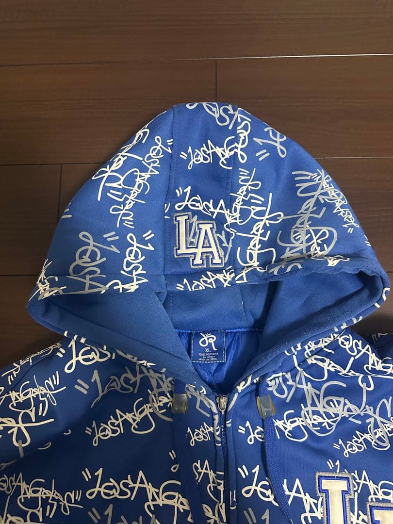 【格安‼️】LAロゴ フーディ ダウン ロサンゼルス ドジャース 大谷翔平 青色
