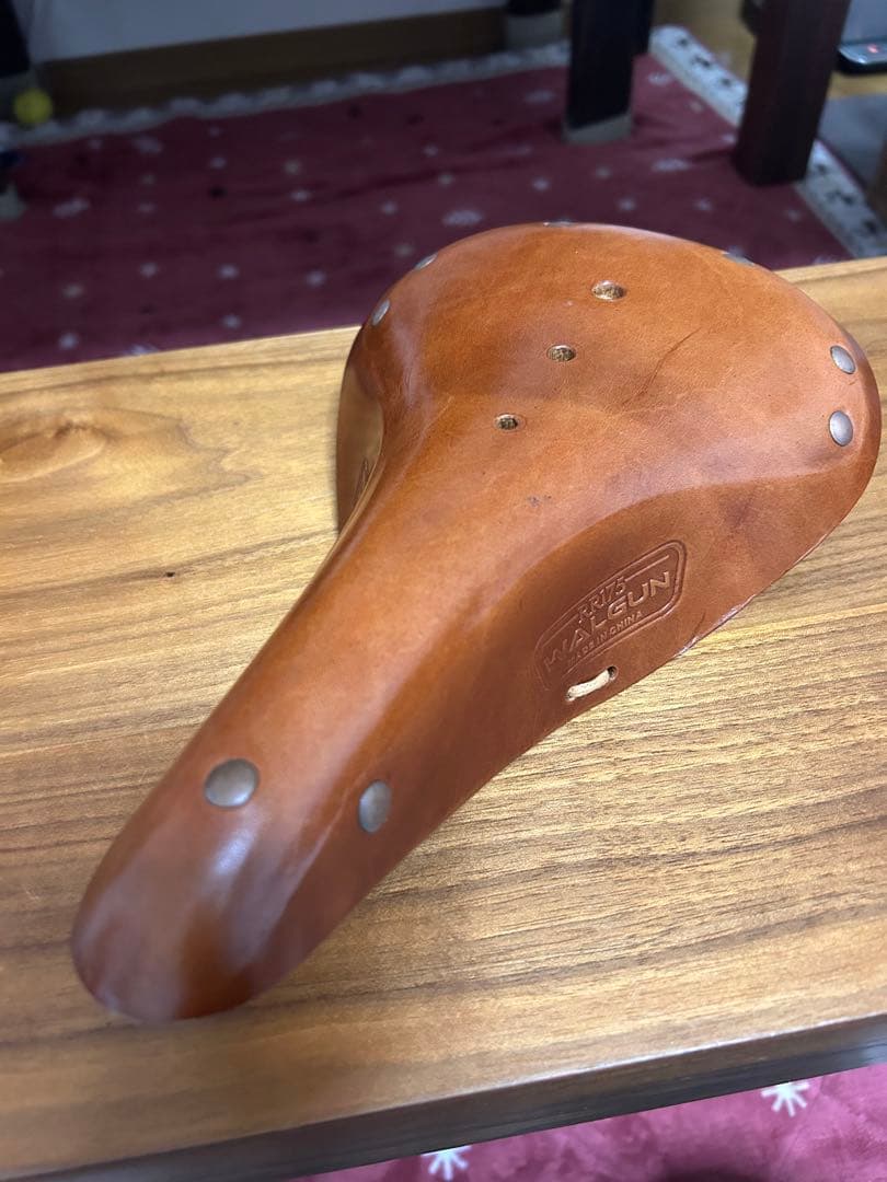 隣*ス様 最安　BLOOKS風　WALGUN ブラウンレザーサドル 新品　最安値