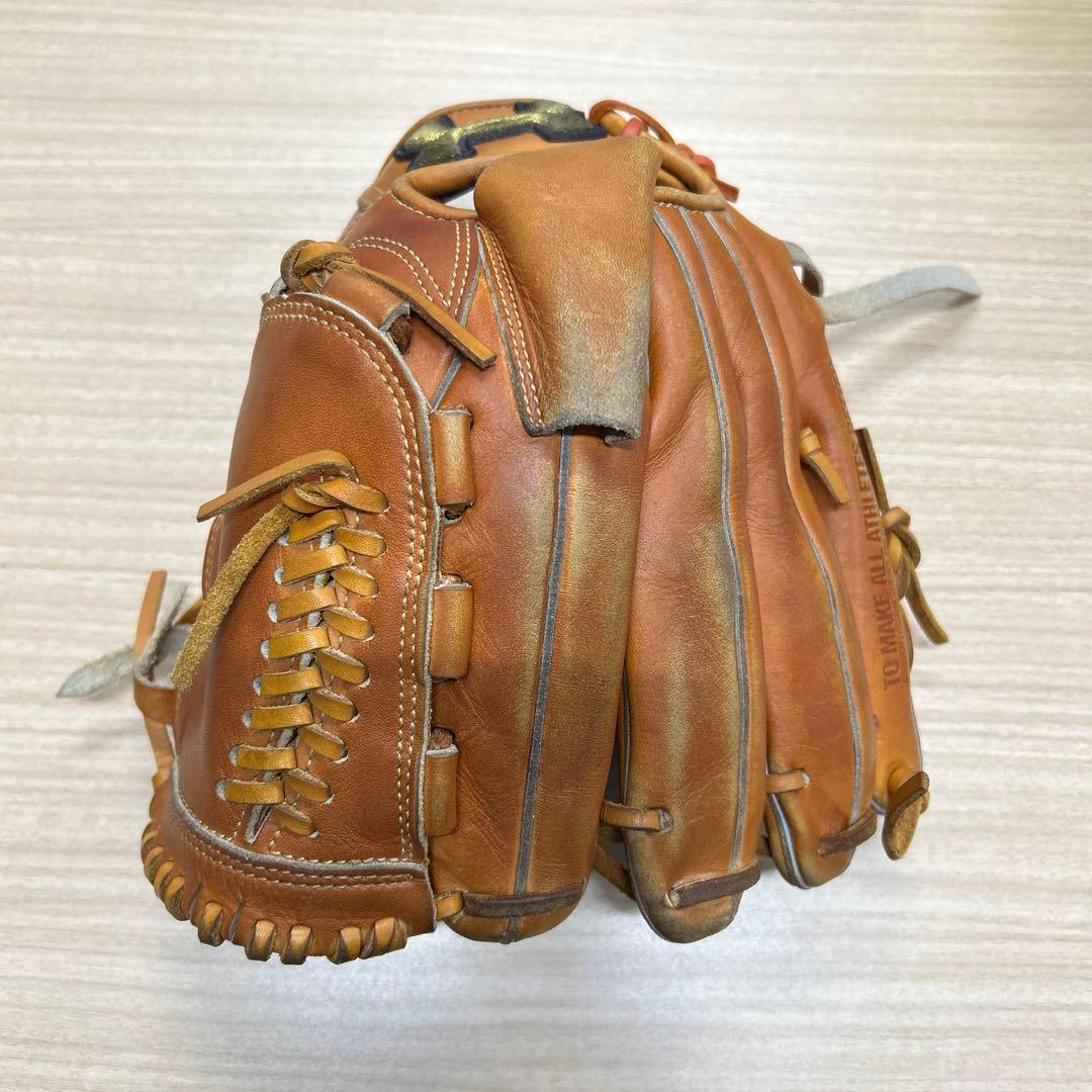 アンダーアーマー　 軟式グローブ ブラウン　投手用