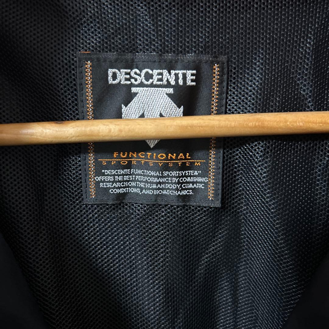 DESCENTE 元読売ジャイアンツ　#46 小田幸平選手　グランドコート
