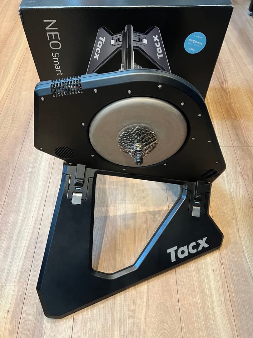 Tacx NEO Smart スマートトレーナー 箱付き T2800