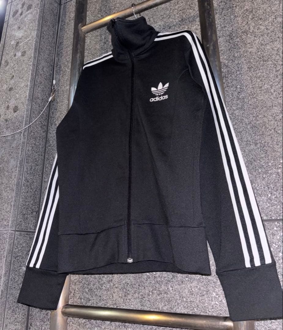 90s adidas アディダス　トラックジャケット　ブラック　黒　万国旗タグ