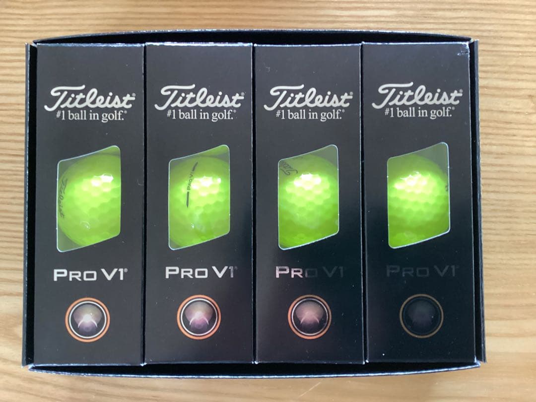 タイトリストPro V1 ゴルフボール イエロー