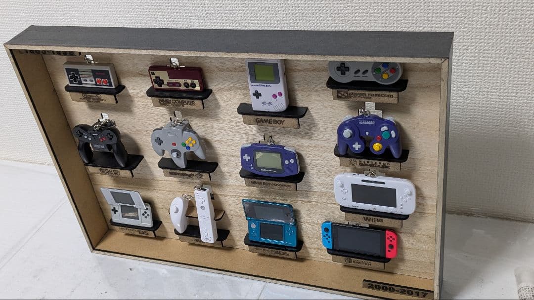 ★ノ＊＊＊＊＊ル【ケースのみ】ニンテンドー　 ゲームハードキーホルダー