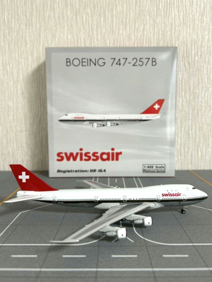 ♪︎Boeing 747-257B スイスエアー 1:400 PHENIX