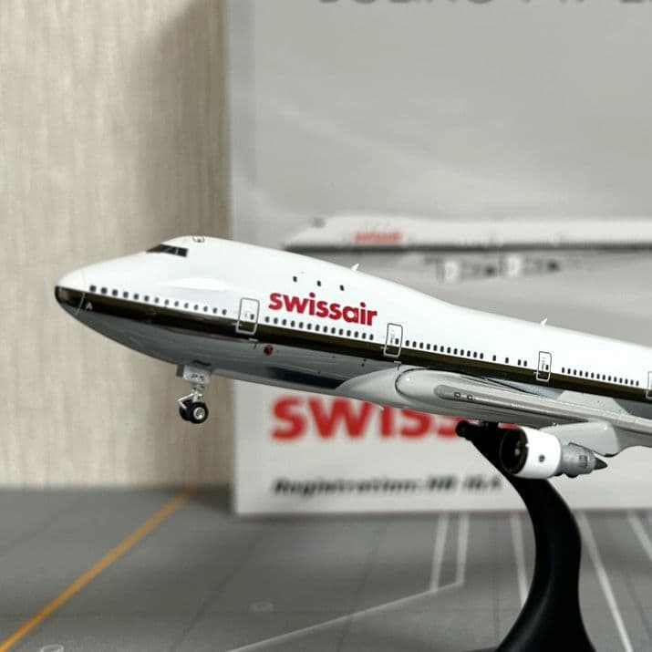 ♪︎Boeing 747-257B スイスエアー 1:400 PHENIX