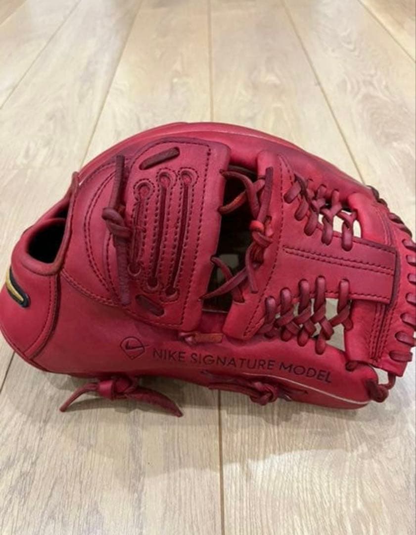 廃盤！希少！松坂大輔モデルNIKE一般投手用グローブ
