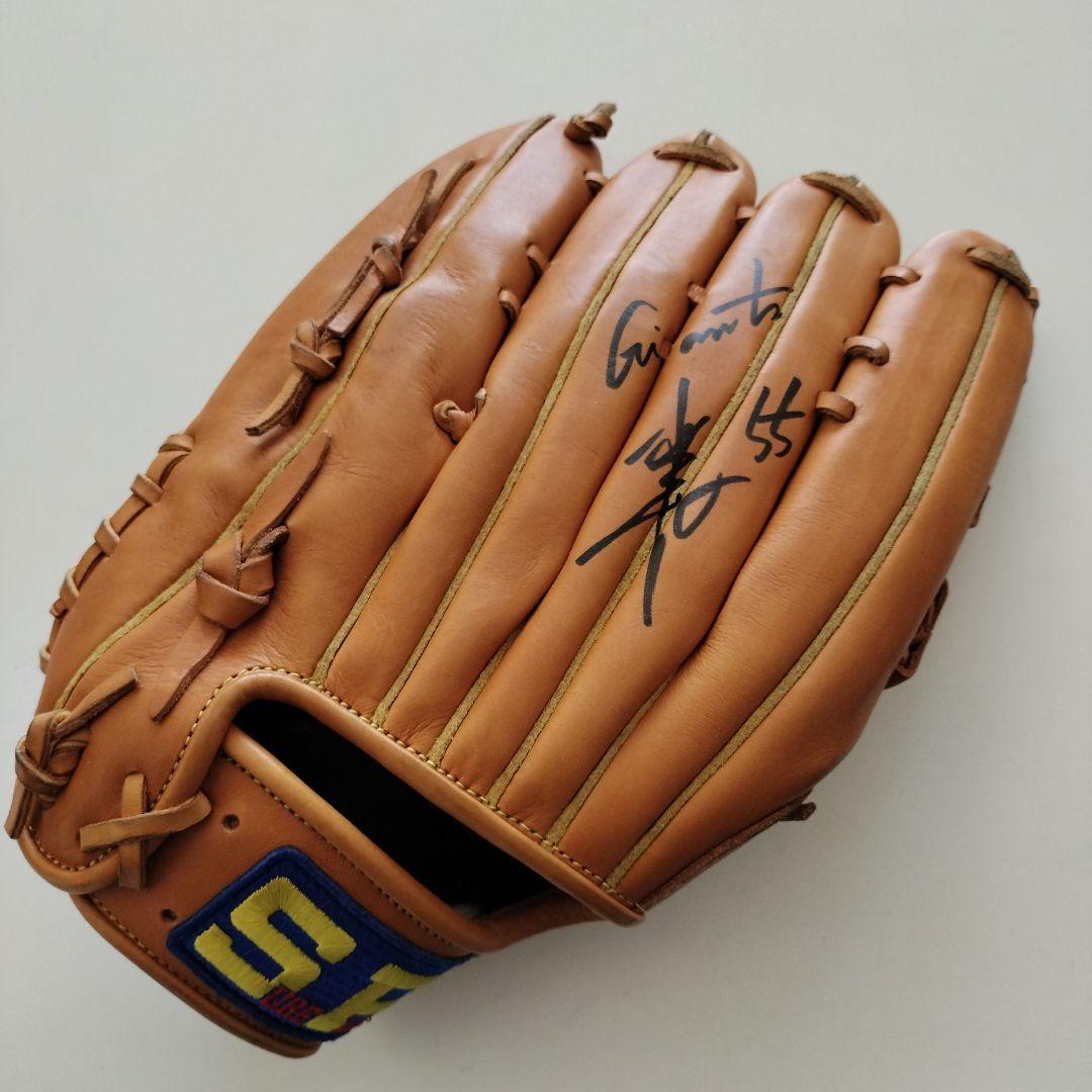 読売GIANTS 松井秀喜サイン入りグローブ