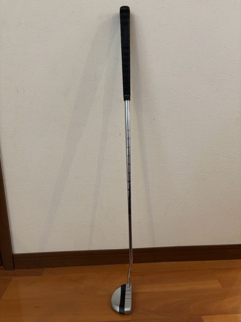 Odyssey Works Tank Versa Rossie 1 パター