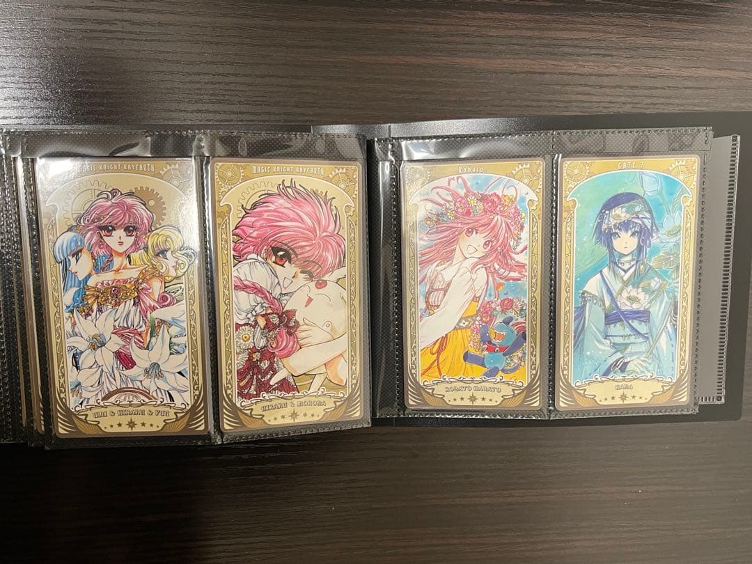 CLAMP展 アルカナカード 全種類 収納ファイル +おまけ シール チケット