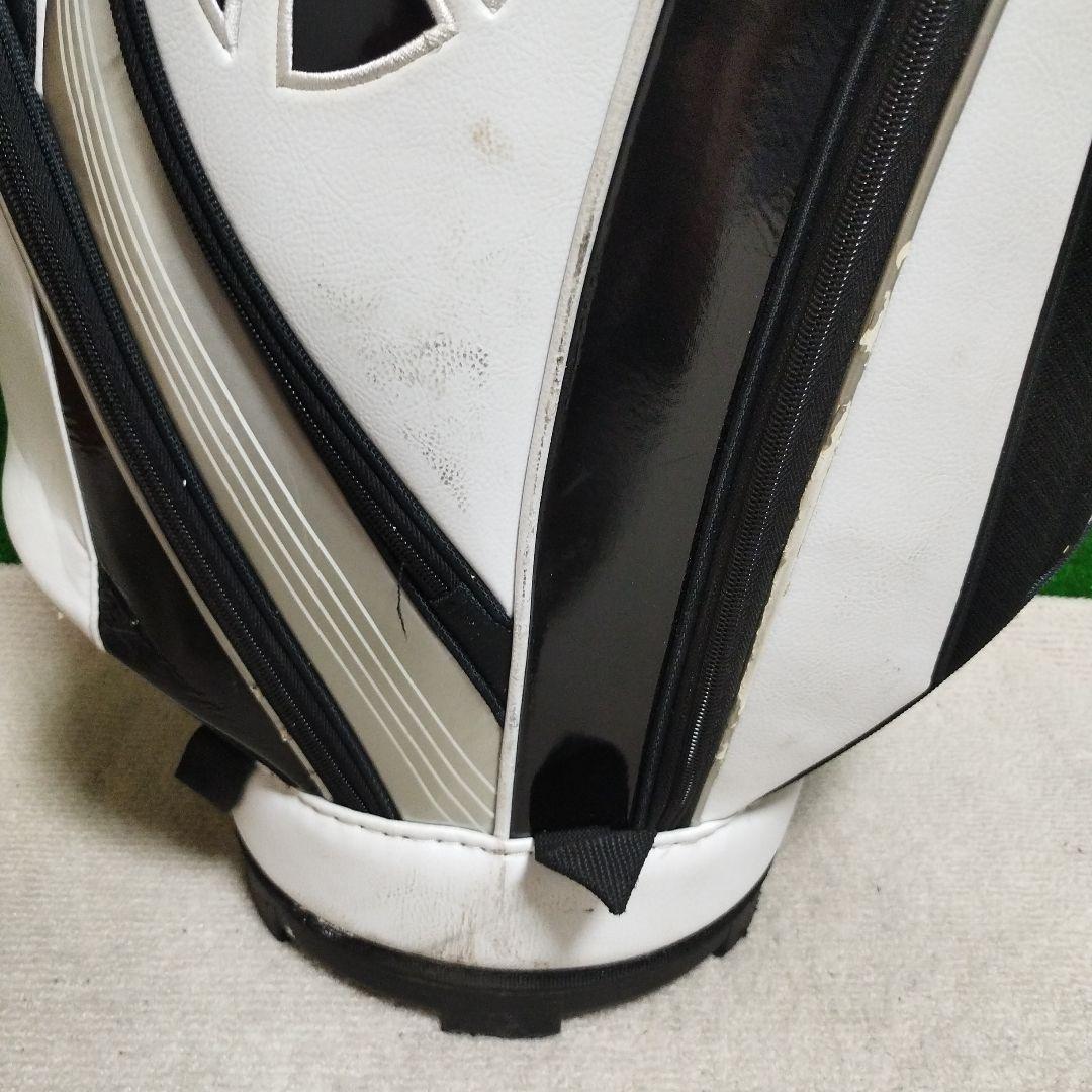 TaylorMade キャディバッグ ホワイト・ブラック フード無し