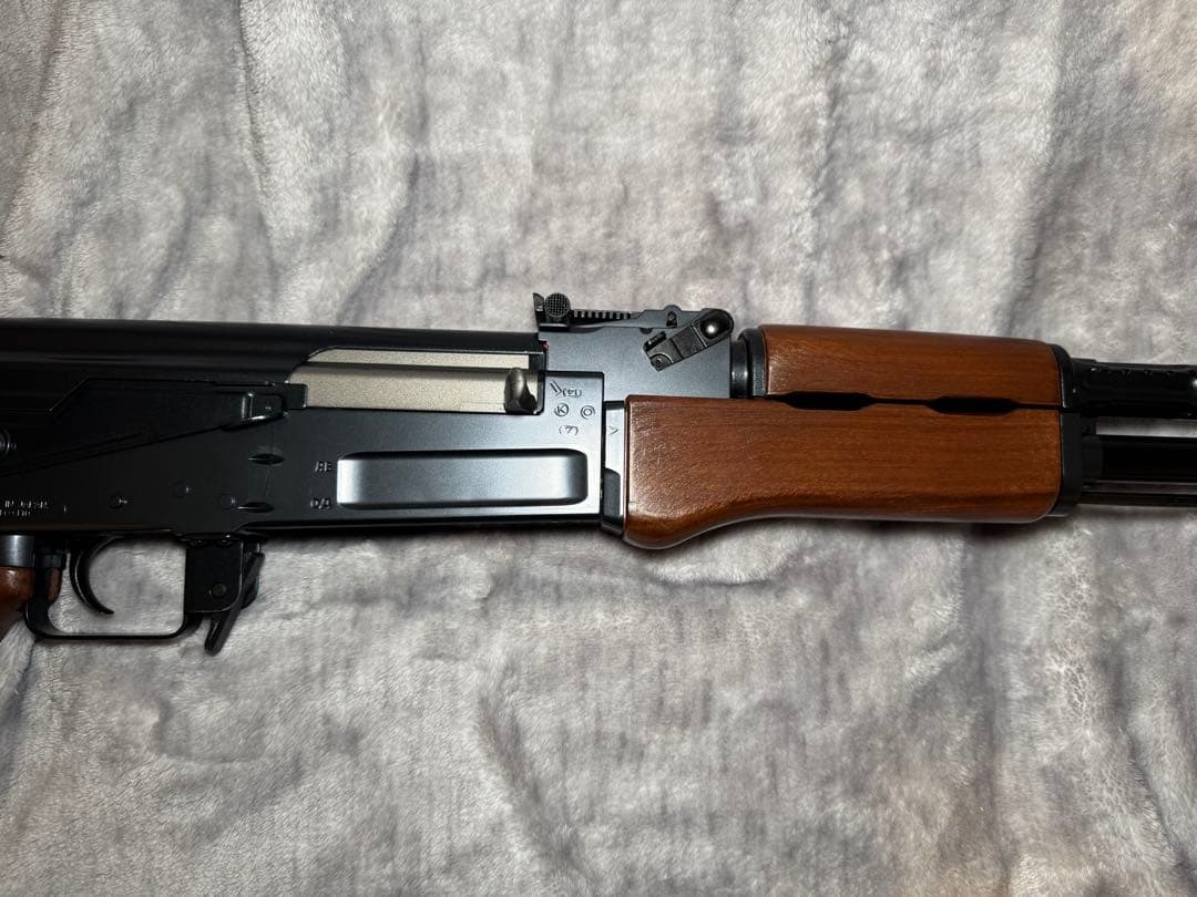 東京マルイ AK47S スタンダード電動ガン 多弾マガジン1本含めおまけ付き