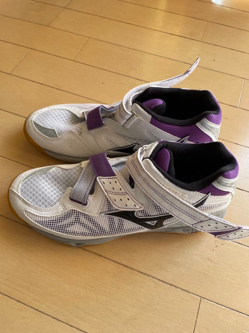 【 ミズノ】ウエーブアルテミス 4MID レディース　24.5cm