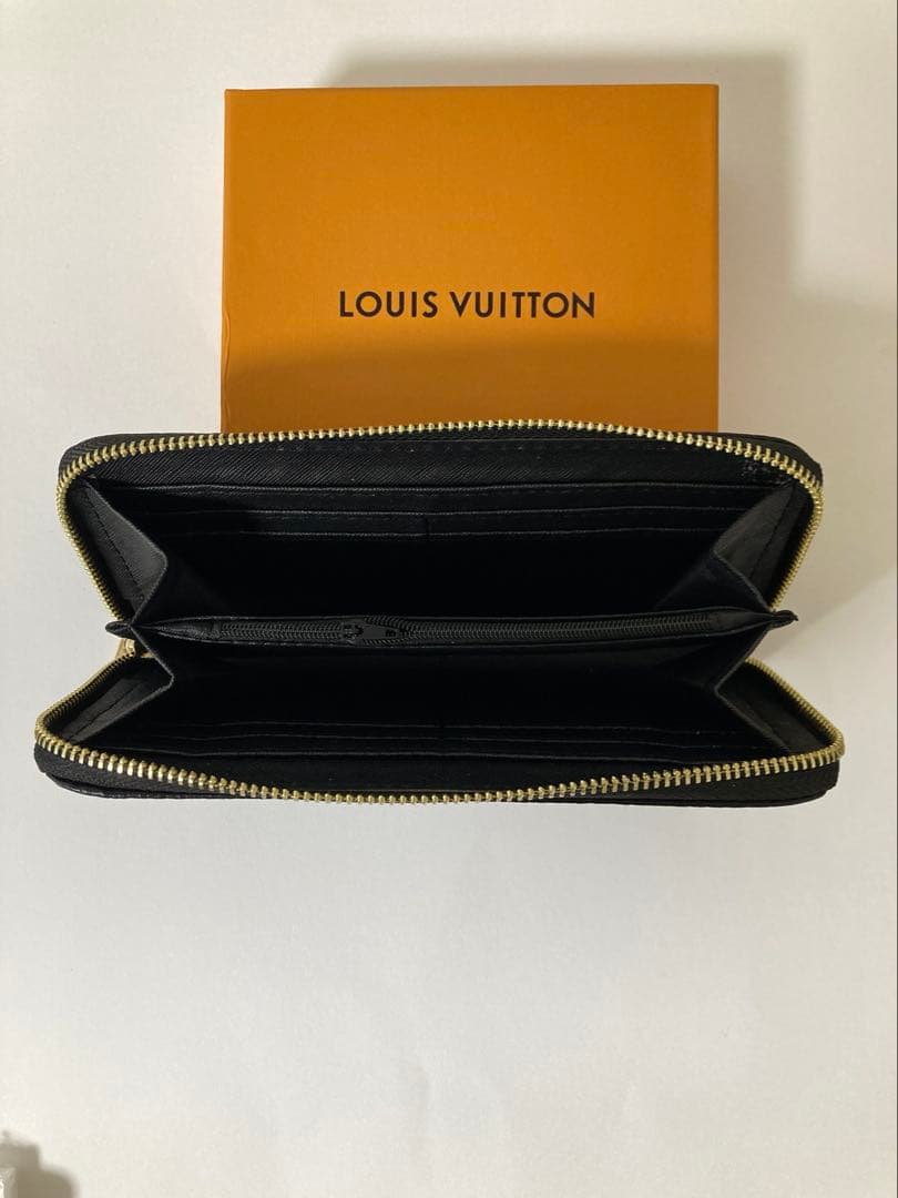 [LOUIS VUITTON］長財布ファスナー付き