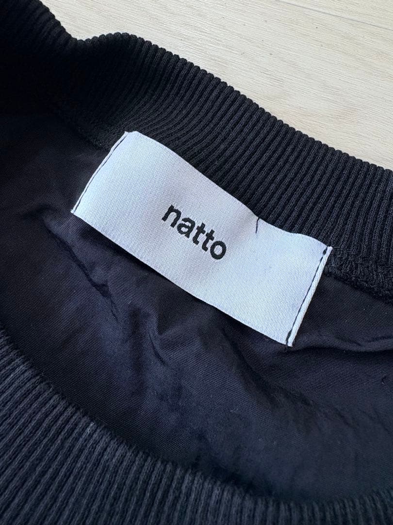 natto プルオーバープレミアムナイロン　トップス
