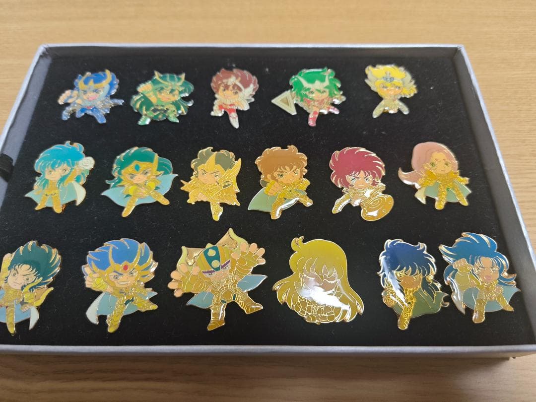 聖闘士星矢 ピンバッジセット 全17種