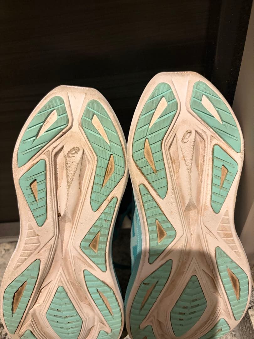 お値下げしました！ASICS SUPERBLAST 2 ランニングシューズ