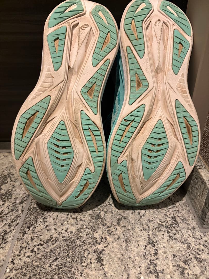 お値下げしました！ASICS SUPERBLAST 2 ランニングシューズ