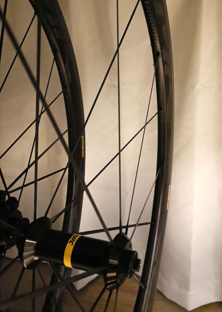 MAVIC COSMIC PRO CARBON SL シマノ新ETRTO対応