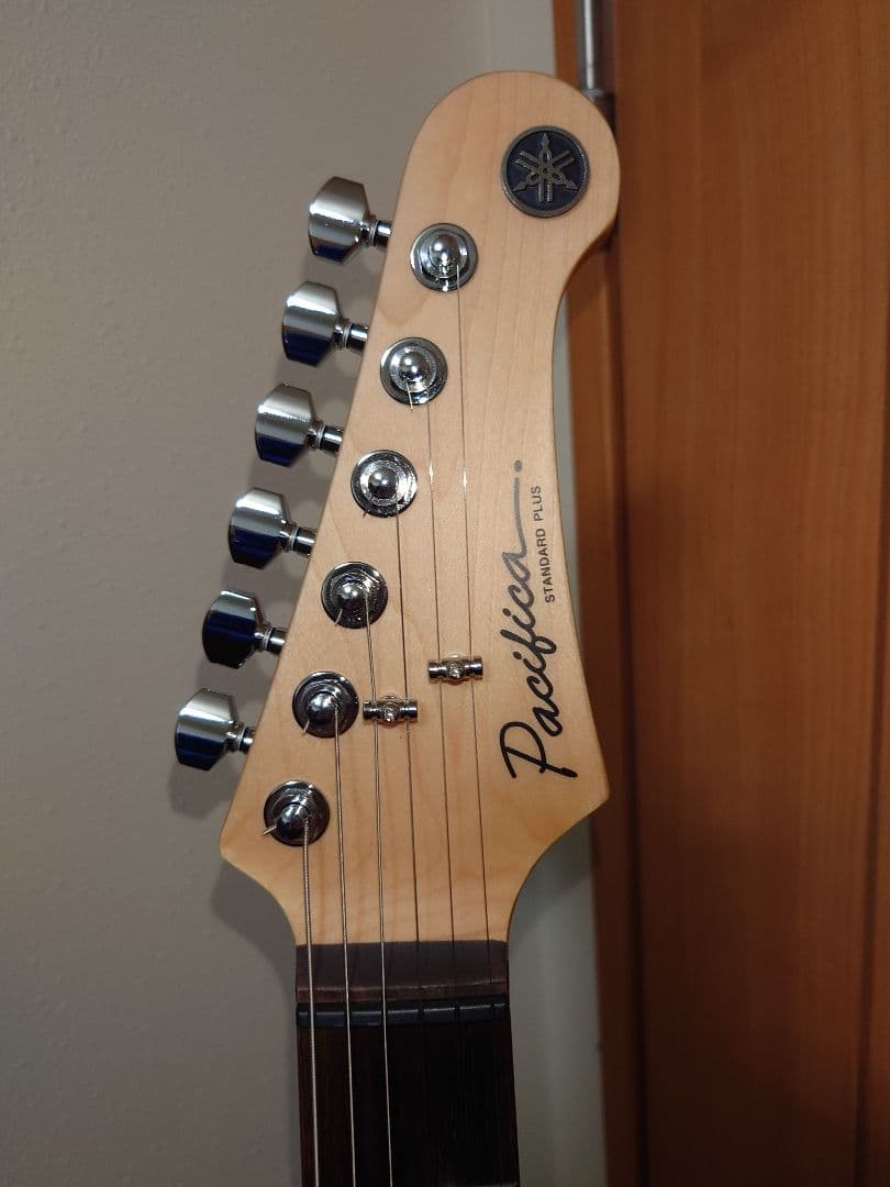 ギター YAMAHA Pacifica Standard Plus (PACS+12)