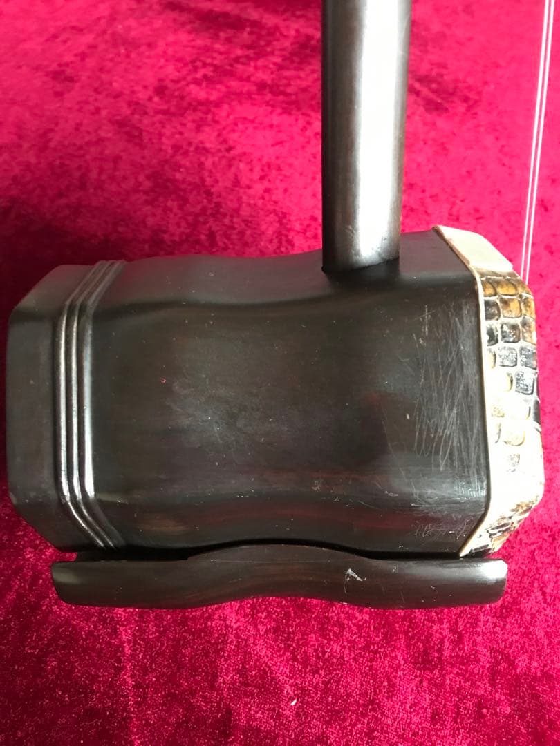 格安・二胡★中古品★錦蛇本皮★黒檀★必需品揃い★音など確認済み
