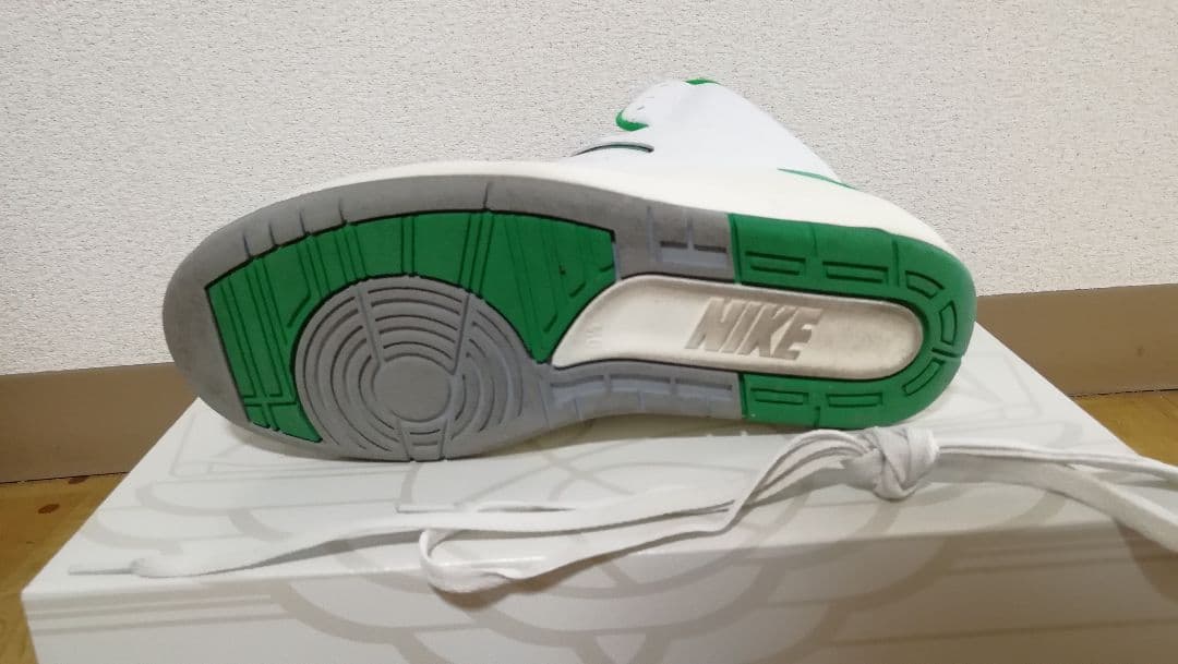 シューズ(男性用) Nike Air Jordan 2 Retro \"Lucky Green\"