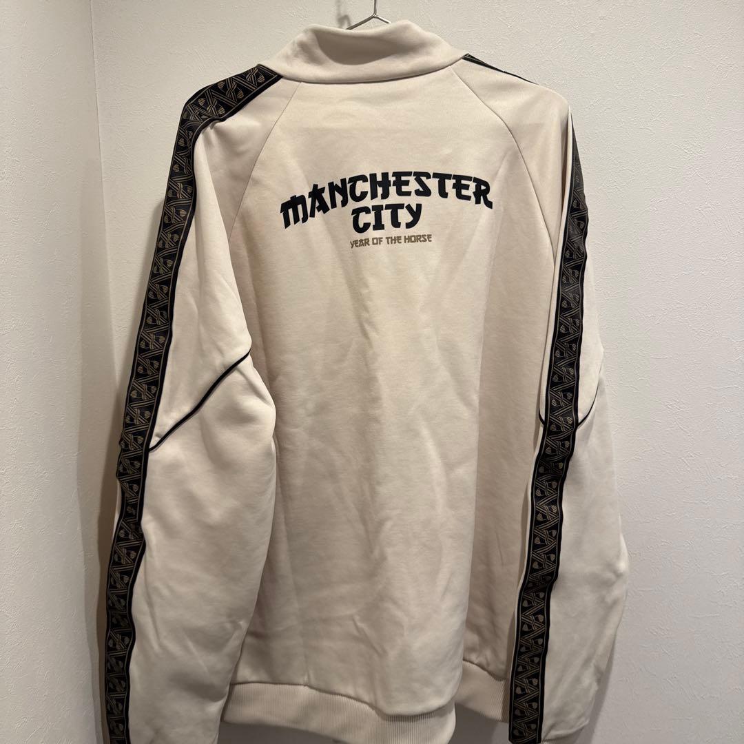 サッカー　マンチェスター・シティ　プレマッチ　アンセムジャケット