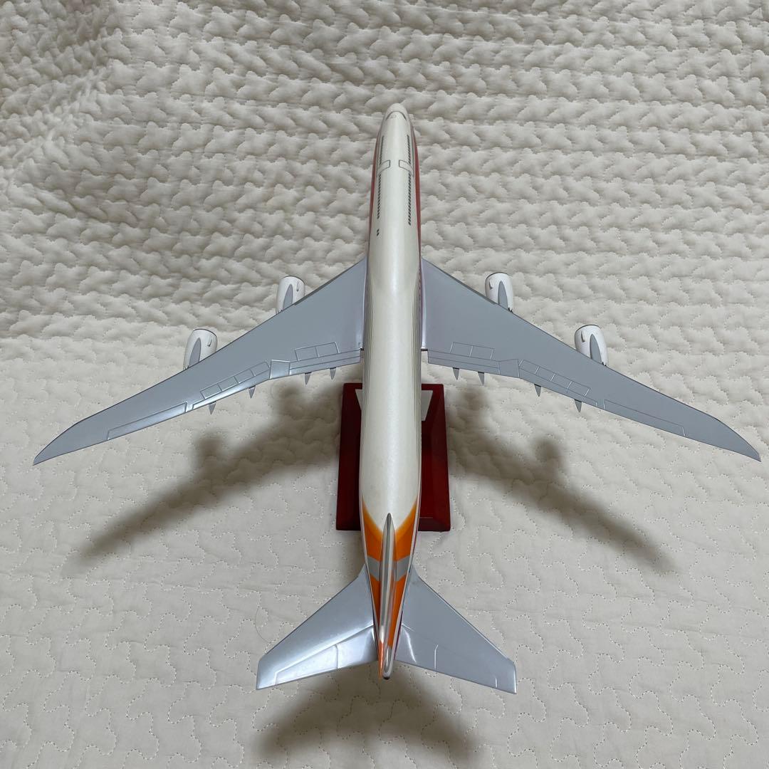 ボーイング B747-8 1/200 飛行機模型
