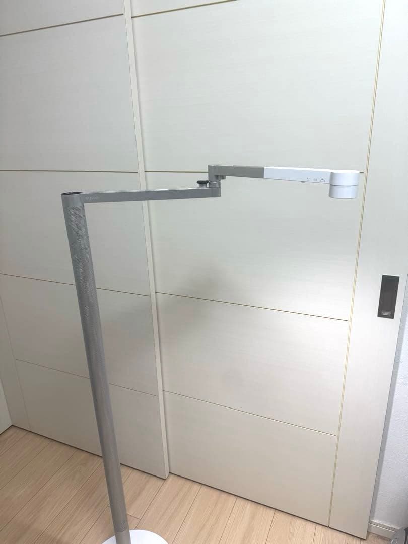 Dyson Lightcycle Morph スタンドライト