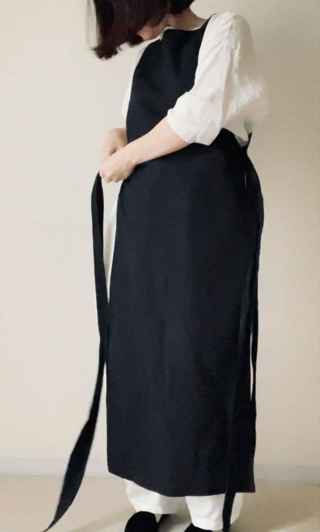 月の石さん　エプロン　ブラック