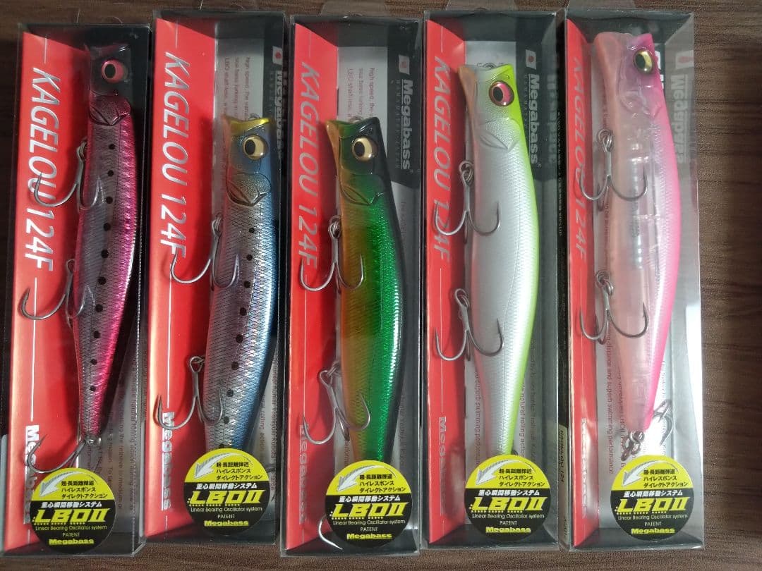 新品　Megabassメガバス　カゲロウ124F、100F、98F　17点まとめ
