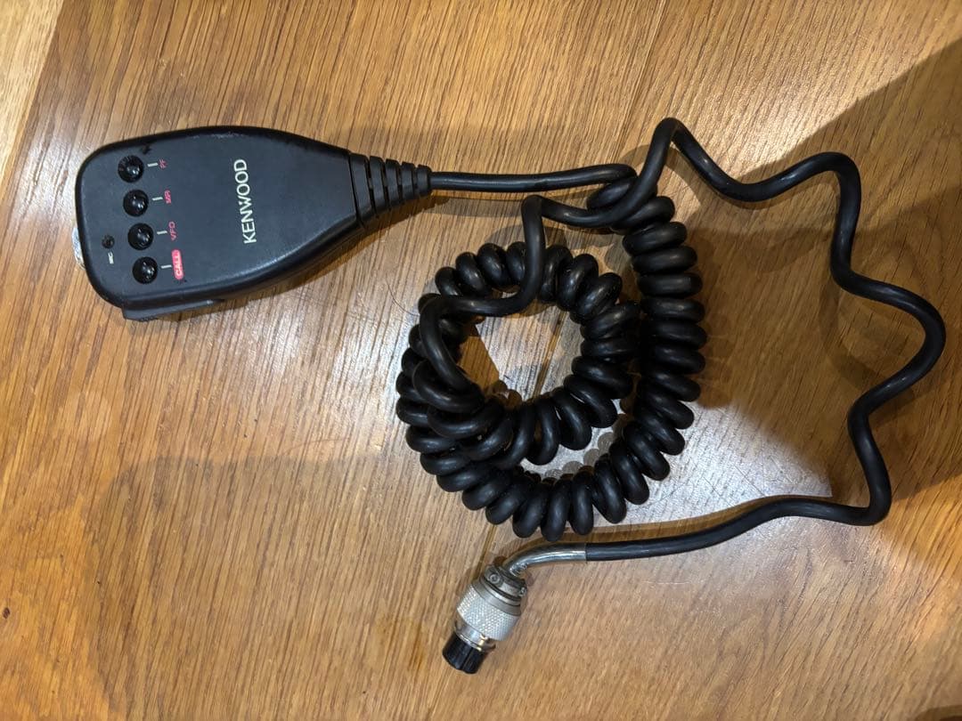 KENWOOD アマチュア無線　TM-702モービル機マイク付き　ジャンク品