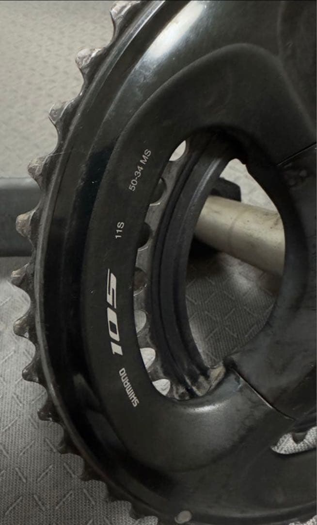 Shimano 105 R7000クランクセット 50/34T