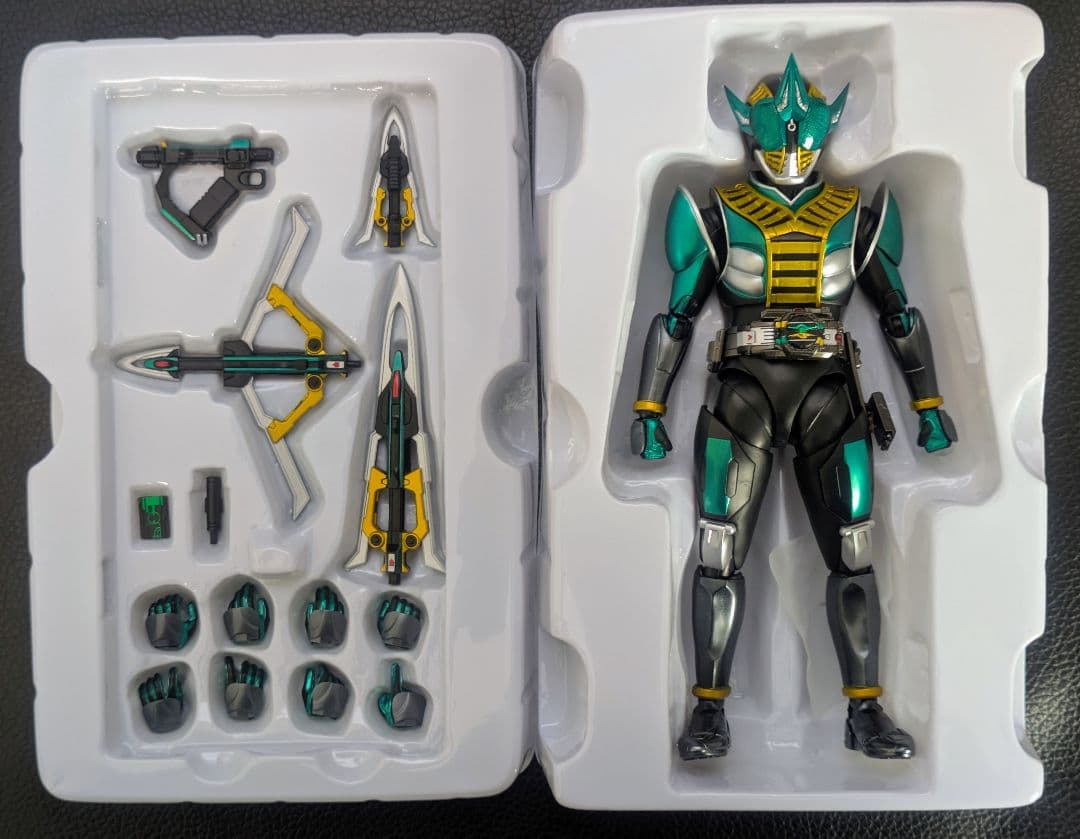 茶*読様 SHFiguarts 真骨彫製法 仮面ライダーゼロノス アルタイルフォ