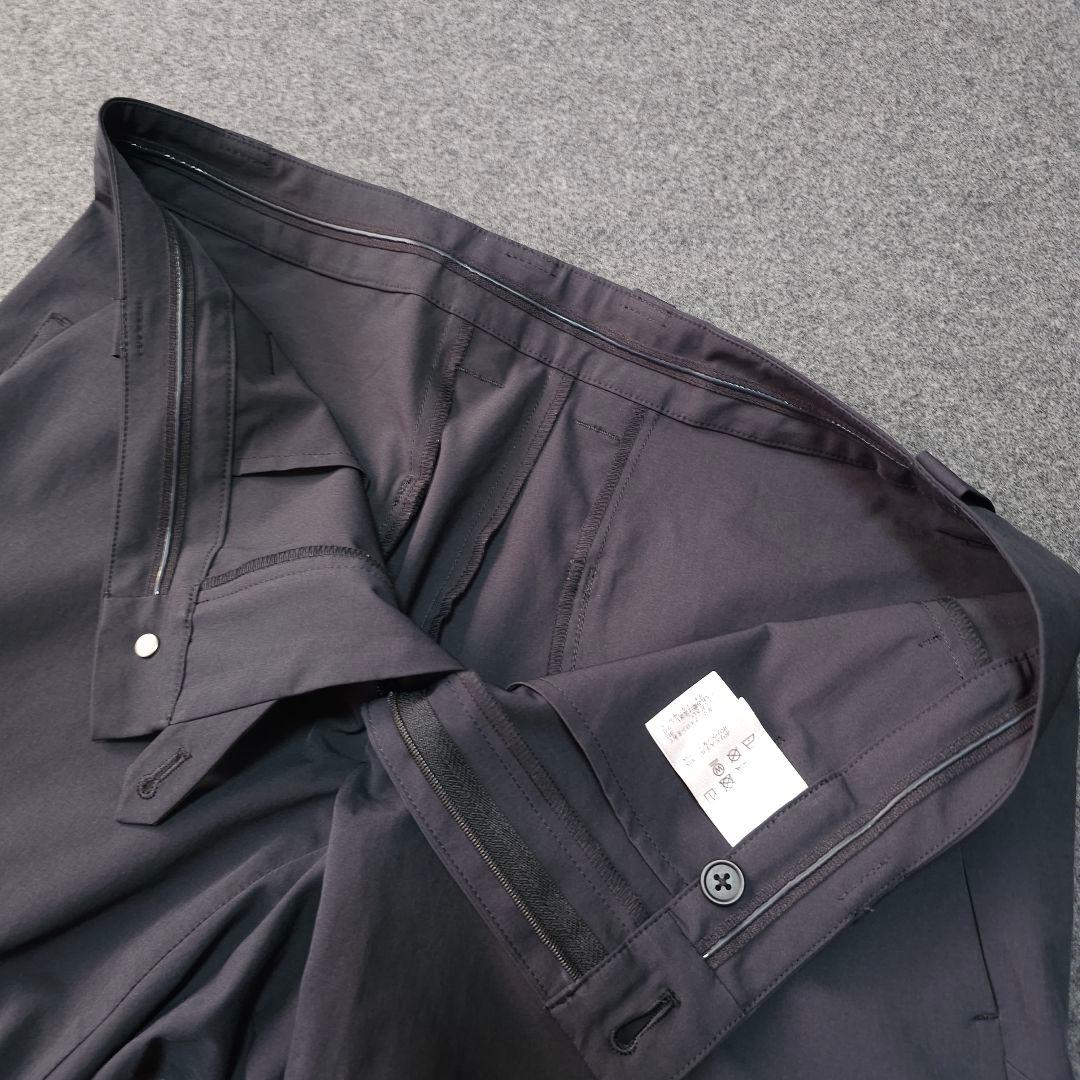 極美品 ULTICORE アルティコア 春ストレッチゴルフパンツ 黒 W82 L