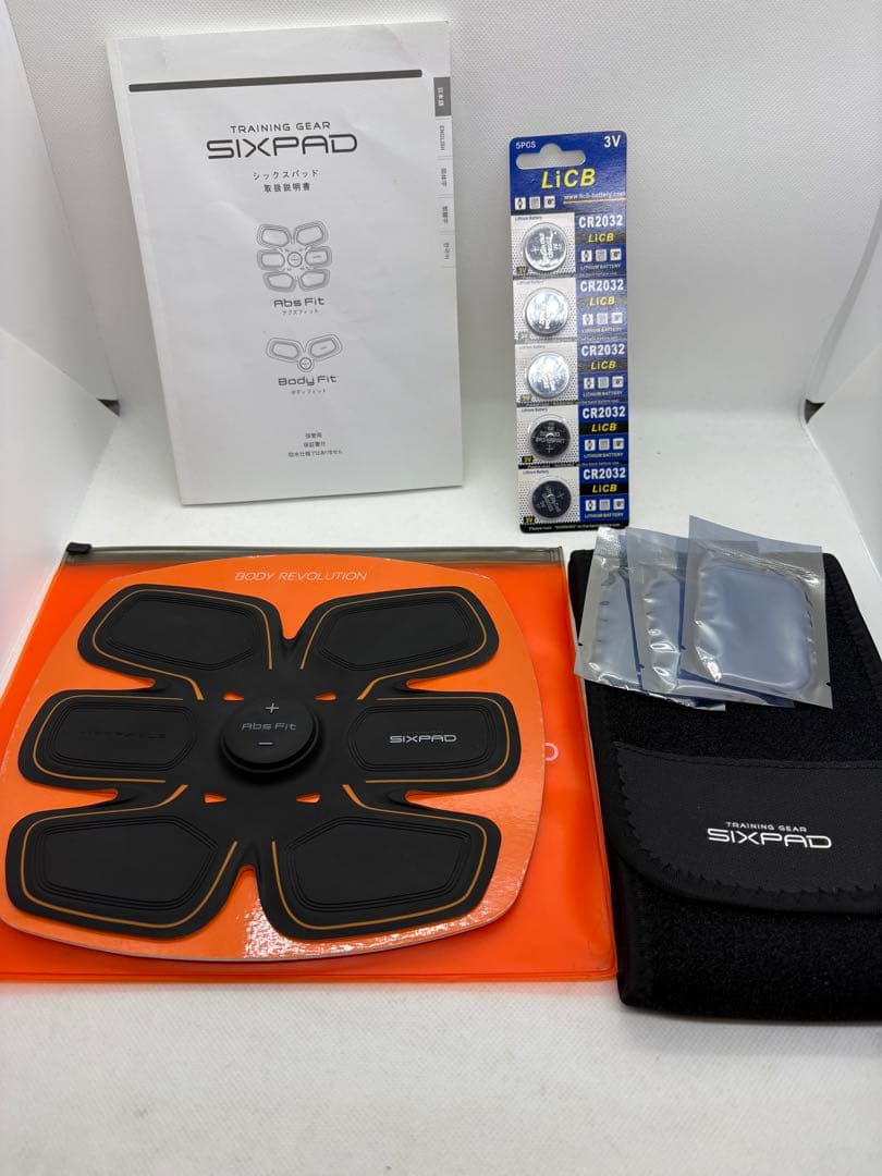 【美品】ジェル+電池付 SIXPAD アブズフィット+ボディフィット