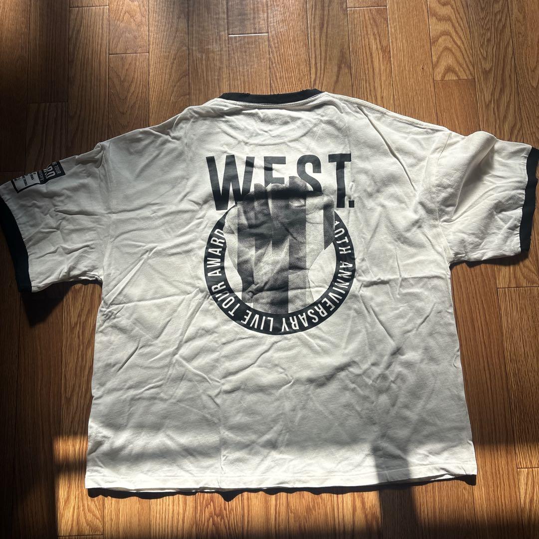 ジャニーズWEST WEST. グッズ まとめ売り Tシャツ カレンダー 雑誌