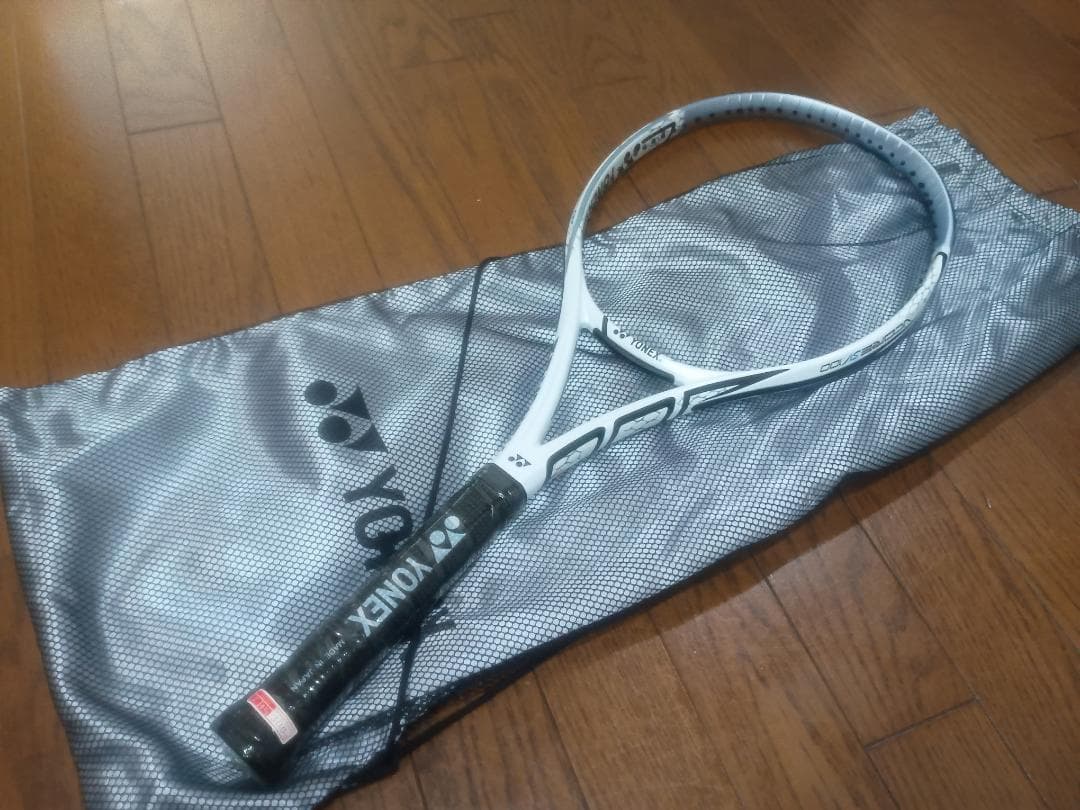 【未使用】ヨネックス『VCORE SV 100』〈クールホワイト〉G2 300g