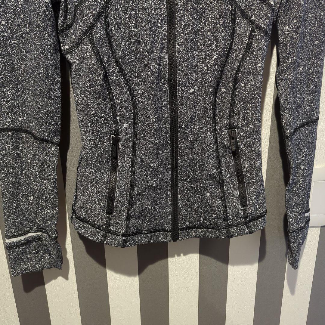 専用　ルルレモン 長袖　ジャケット　シャツ 　ロンT