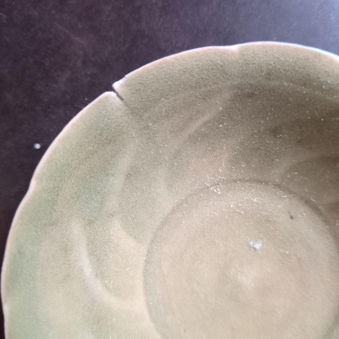 緑色 花形 陶器皿 青磁