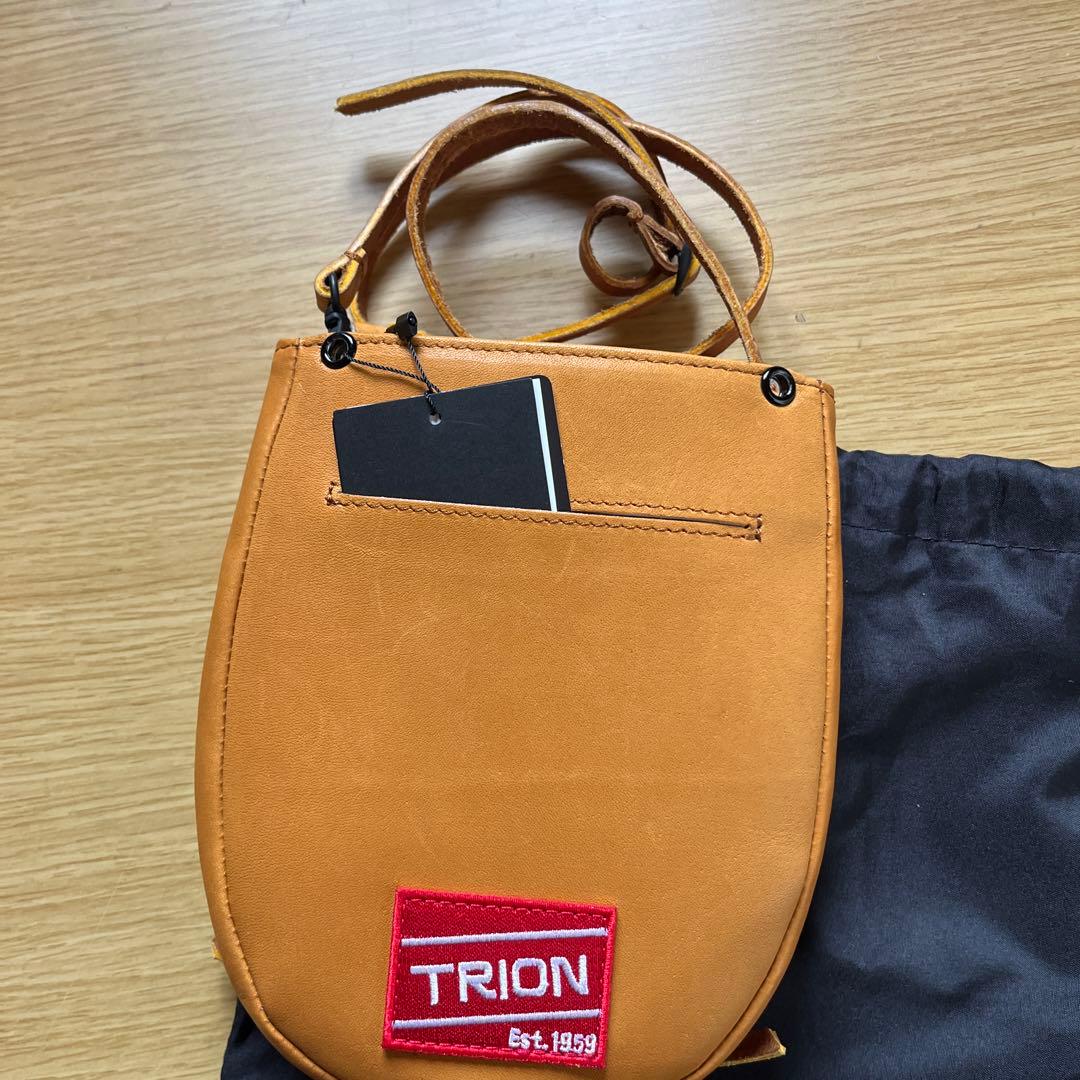 TRION レザーグローブ ショルダーバッグ