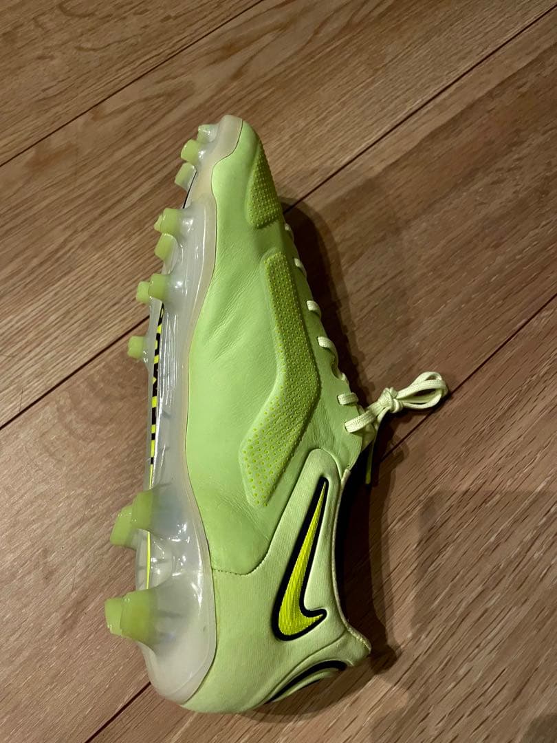 Nike Tiempo サッカーシューズ ライムグリーン