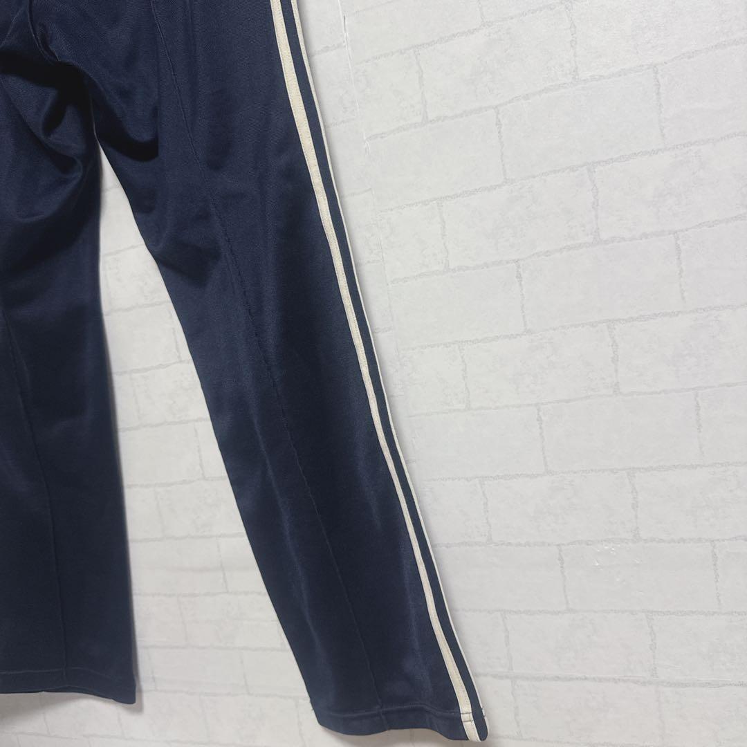 美品 アディダスオリジナルス トラックパンツ ネイビー M S-104